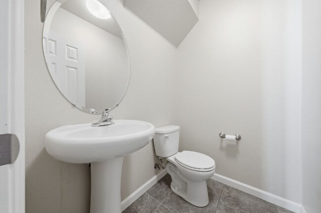 Building Photo - 669 Mission De Oro Dr