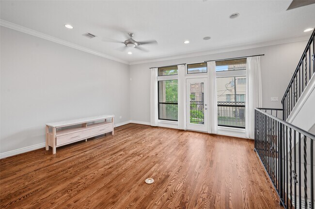 Building Photo - 1409 Rosedale St