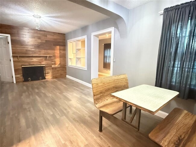 Building Photo - 644 Indiana St