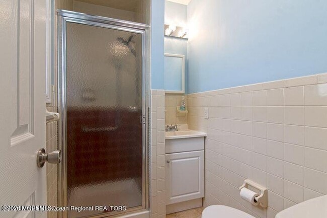 Building Photo - 12 Paradise Blvd