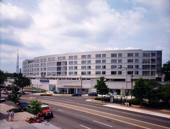 Building Photo - 4101 Albemarle St NW