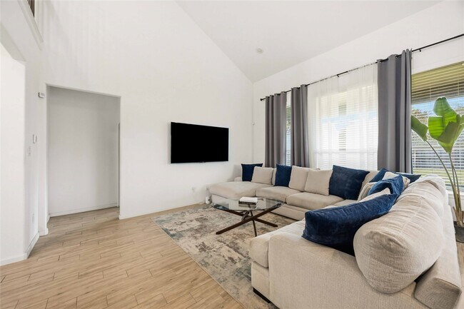 Building Photo - 4238 Redford Valley Rd