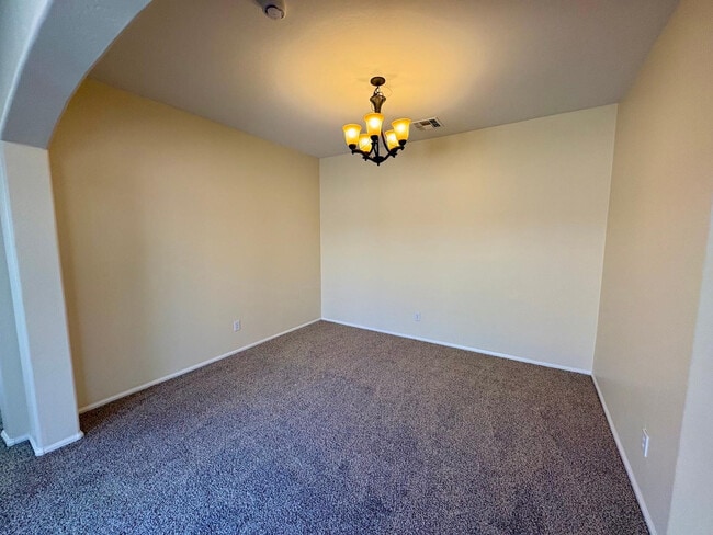 Building Photo - 16126 W Meade Ln