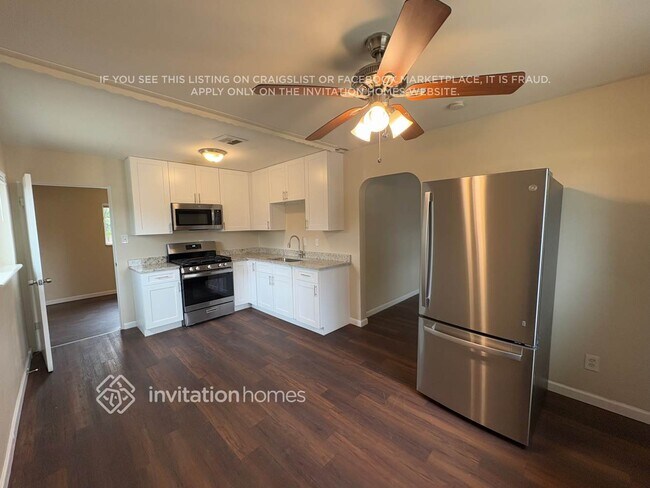 Building Photo - 9141 Lilly Ct