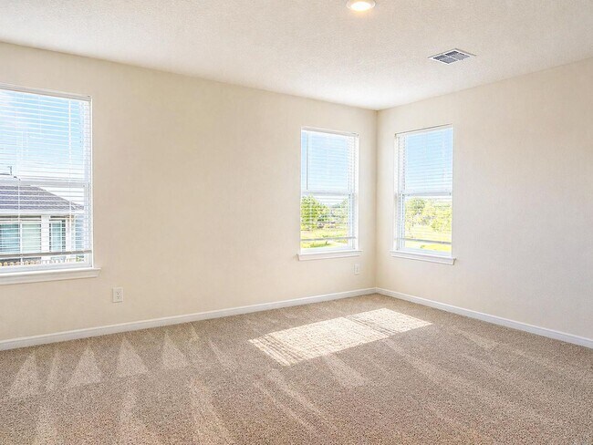 Building Photo - For Lease-Housing Vouchers Accepted | 3 Bed, 2.5 Bath | 2,124 Sq Ft | Marvida Community |