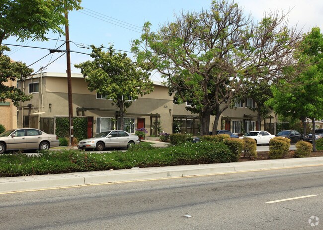 Building Photo - Artesia Court Apartments