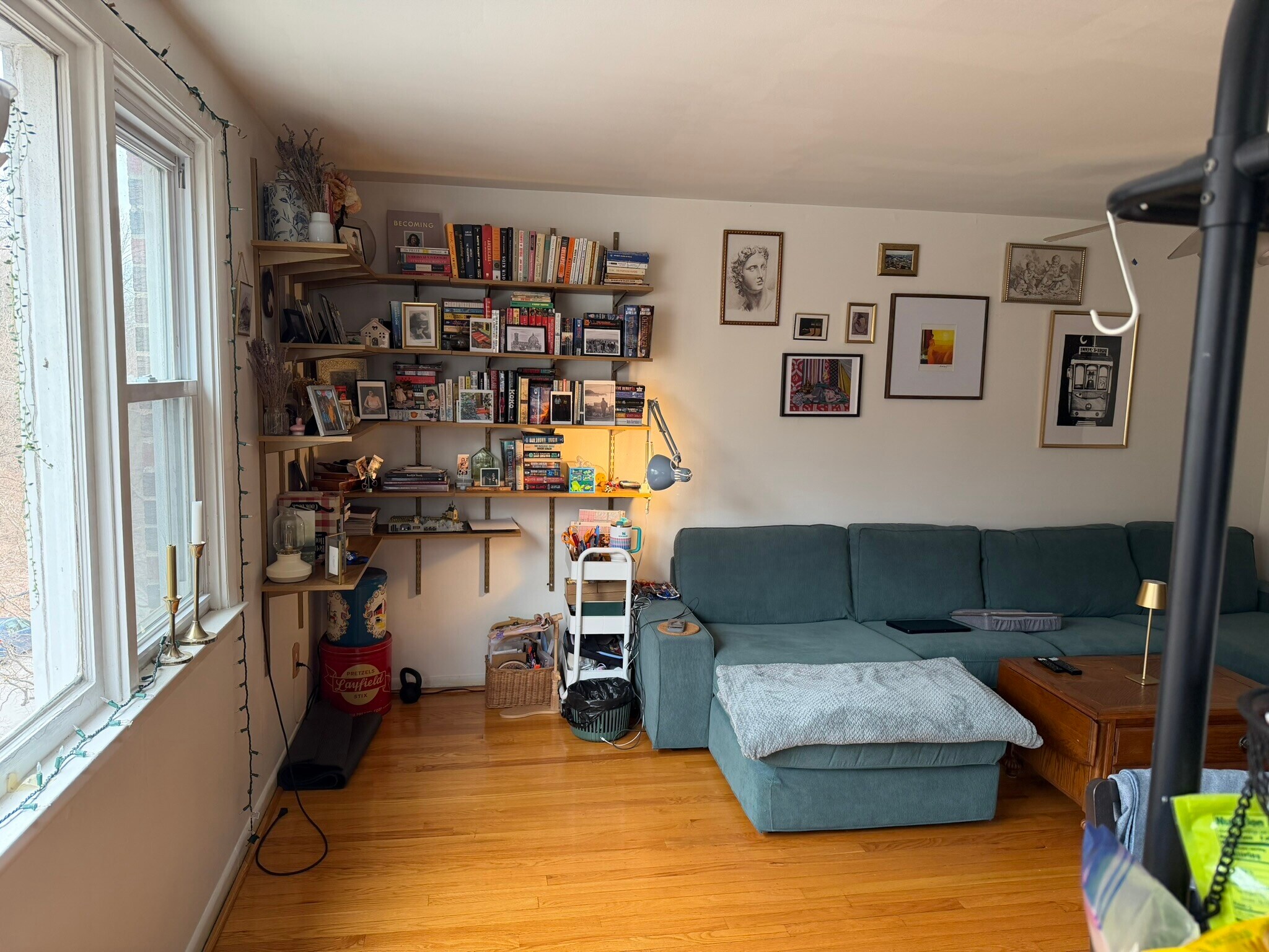 Building Photo - 620 Green Ln