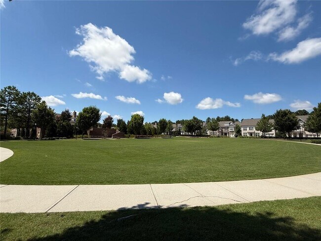 Building Photo - 6440 Bellmoore Park Ln