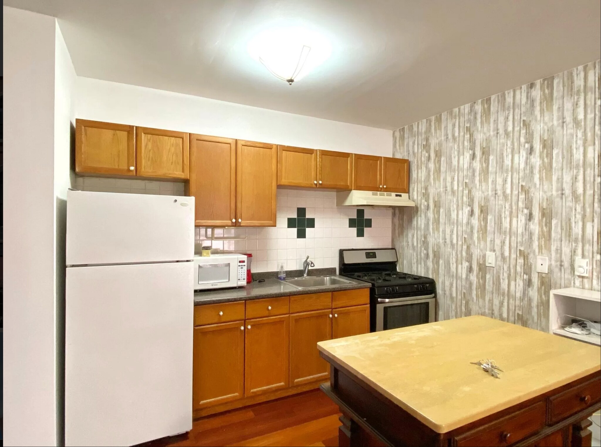 Building Photo - 701 Chestnut St