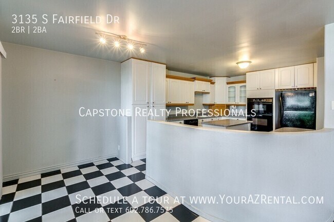Building Photo - 3135 S Fairfield Dr