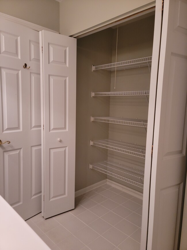 Closet - 2954 Partridge Ct