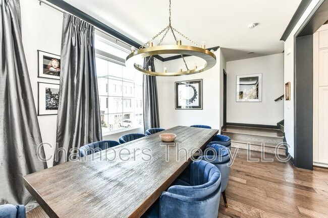 Building Photo - 42293 Ashmead Ter