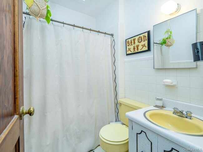 Building Photo - 70 Central Ave