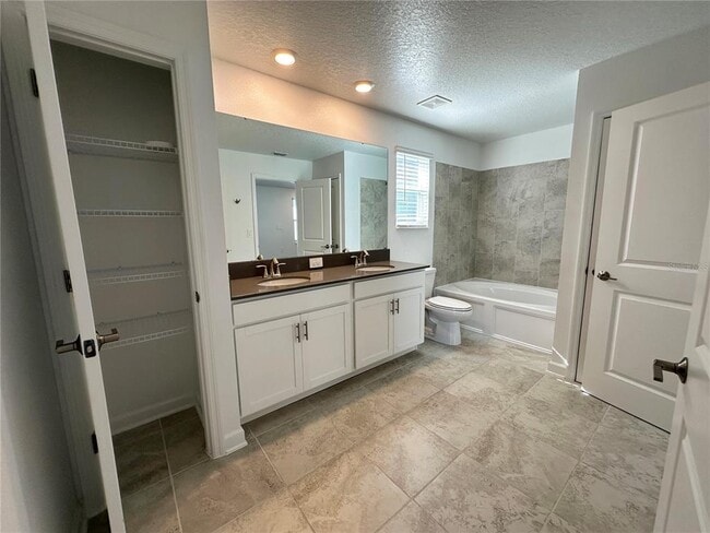 Building Photo - 11288 Listening Dr