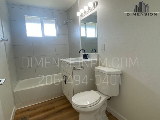 Building Photo - Remodeled Rambler with Basement in Auburn ...
