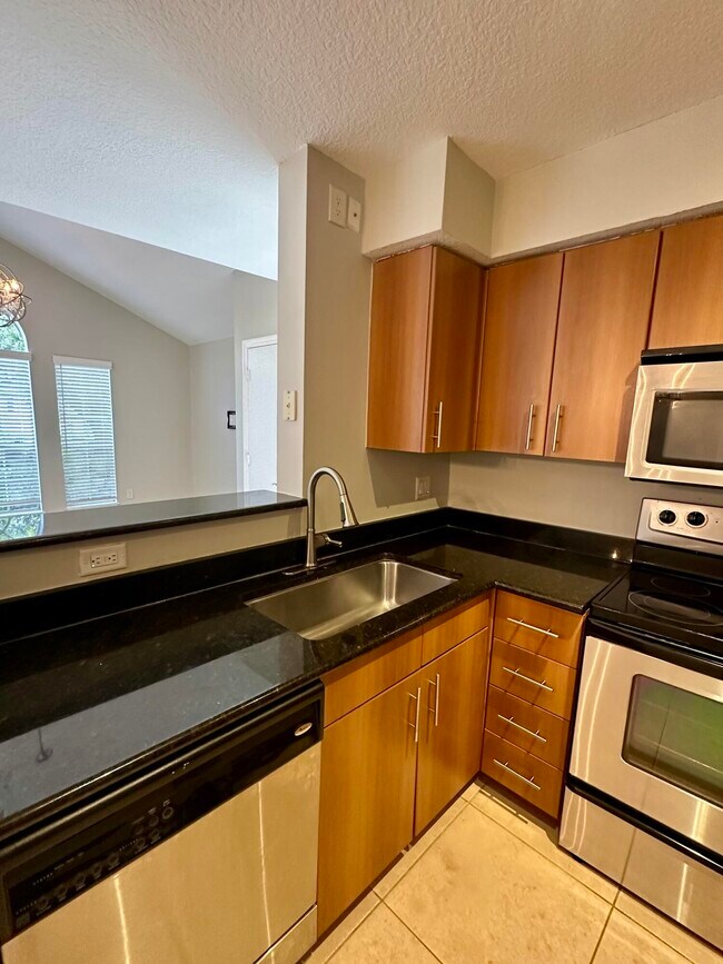 Building Photo - 1050 Crystal Way