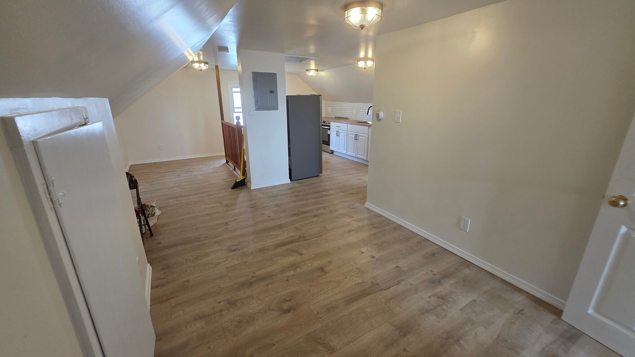 Building Photo - 57 Lawrence St