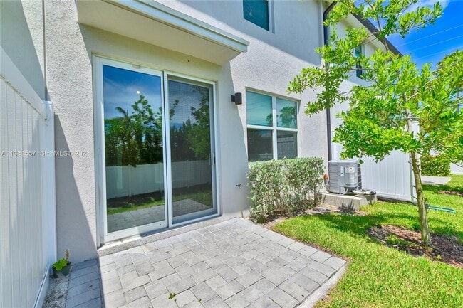 Building Photo - 3506 Joshua Tree St