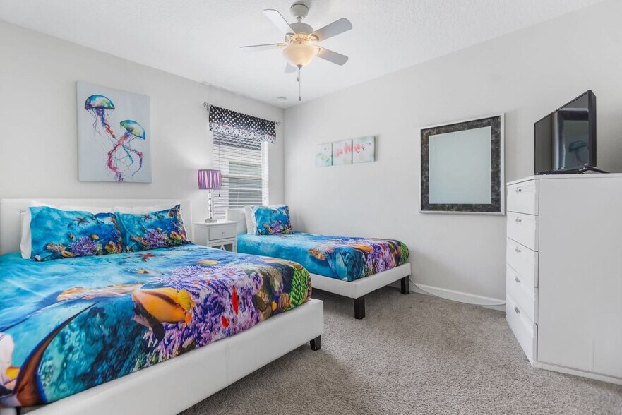 Building Photo - 4743 Kings Castle Cir