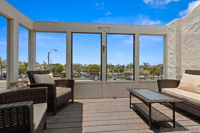 Building Photo - 378 Playa Blanca