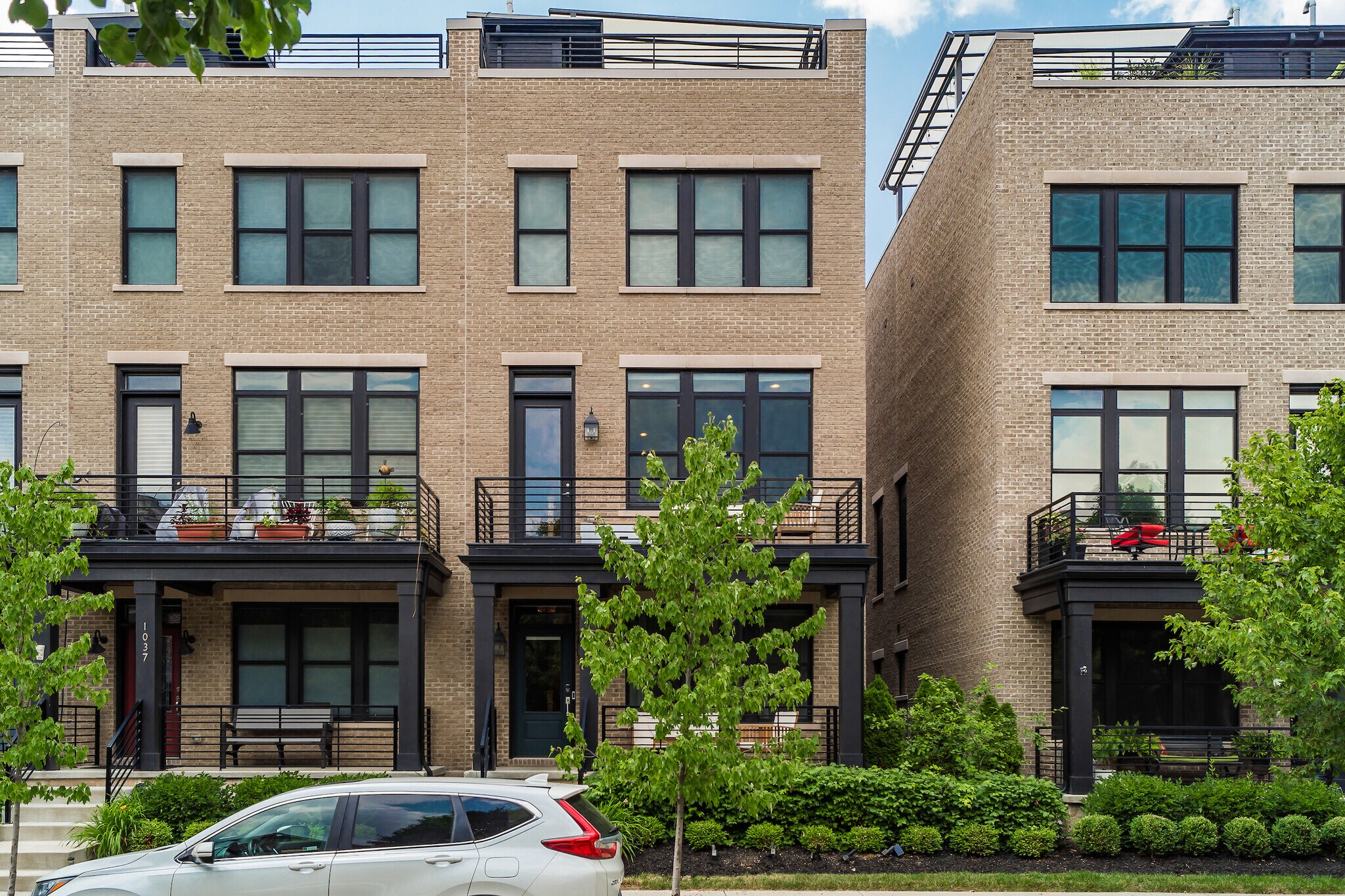 Building Photo - 1041 Harrison Park Pl