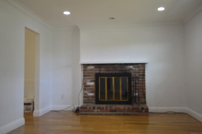 Building Photo - 60 Homestead Ln