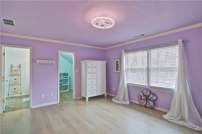 Building Photo - 4060 Merritt Dr