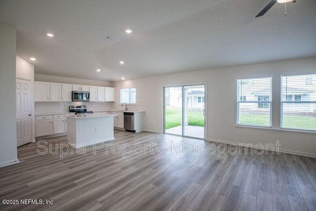 Building Photo - 1178 King Sago Palm Ln