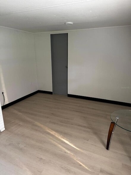 Building Photo - 15482 Mapletree Dr