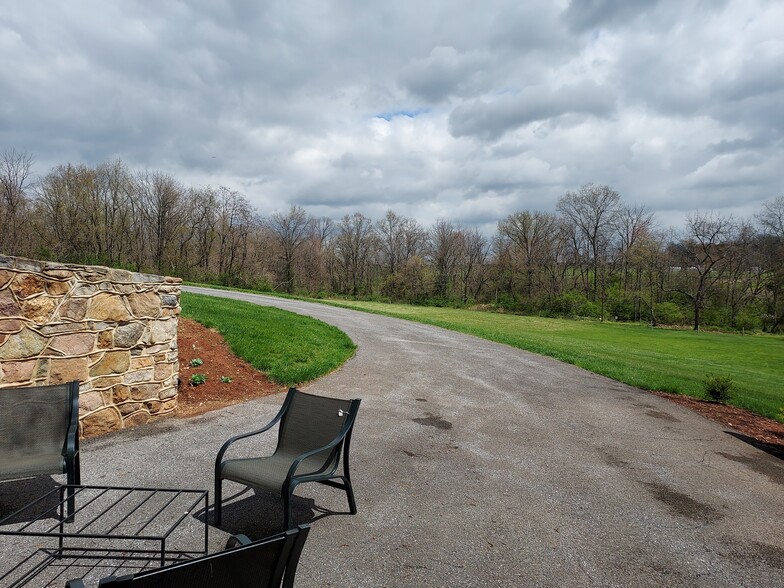 Building Photo - 13249 Creagerstown Rd