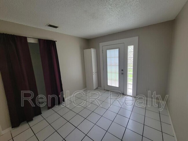 Building Photo - 5281 Bamboo Pl