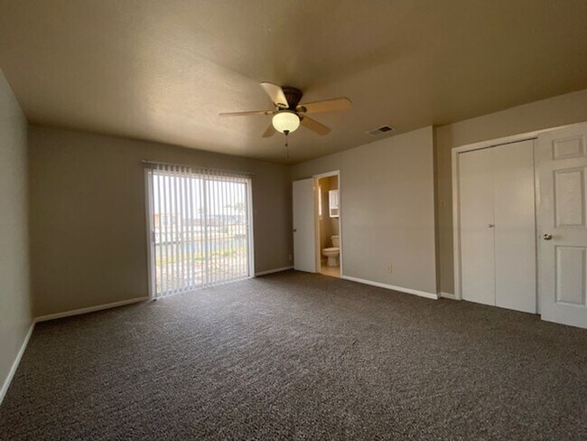 Building Photo - WATERFRONT HOME W/ FENCED YARD