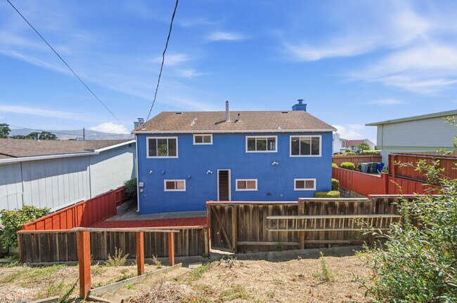 Building Photo - 435 Alhambra Rd