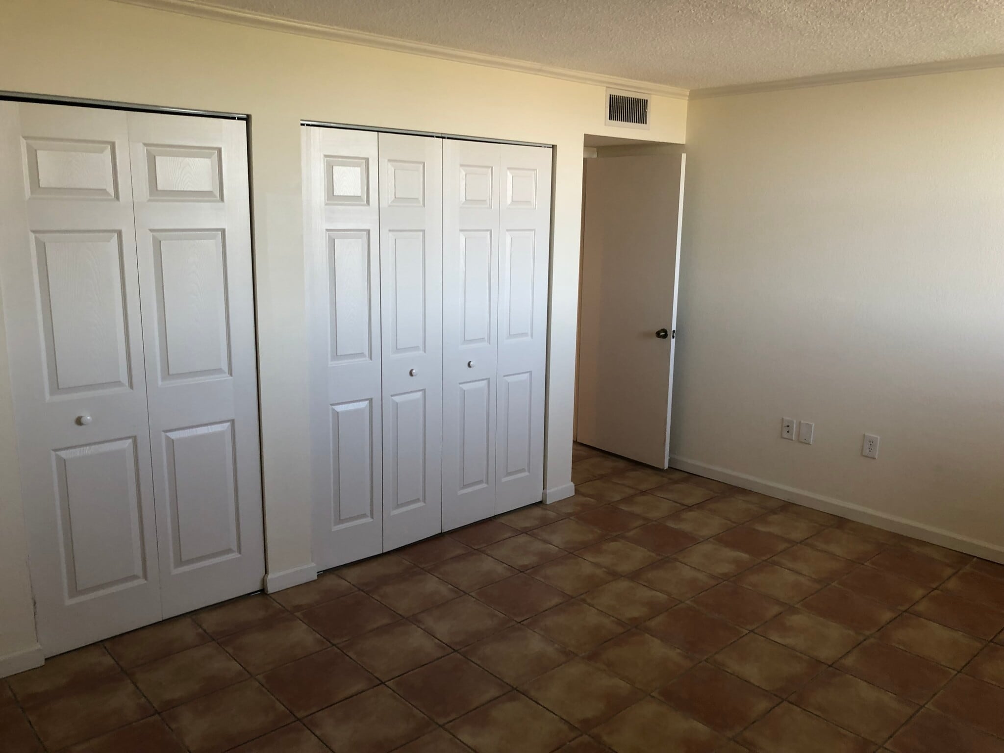 Building Photo - 10145 NW 9th Street Cir