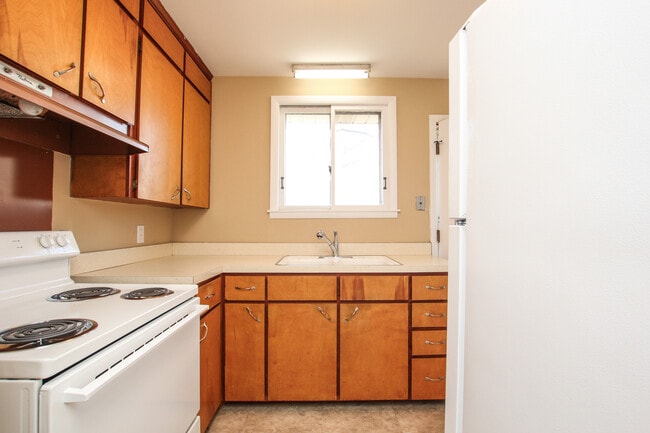 Building Photo - COMING SOON! Nashville! View the river fro...