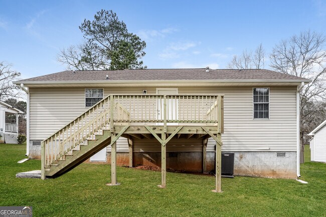 Building Photo - 334 Barr Cir