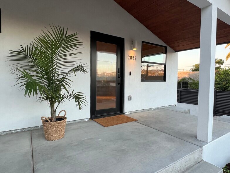 Building Photo - 2853 Denby Ave