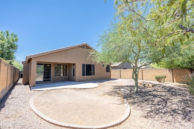 Building Photo - 40930 N Wild West Trail