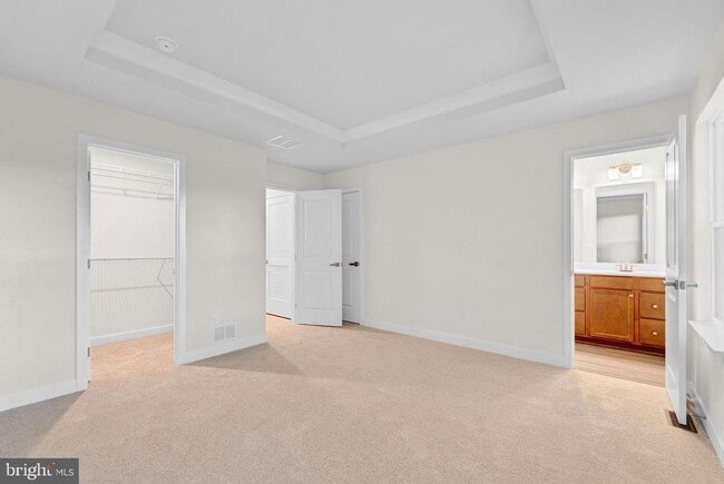 Building Photo - 66 SPYGLASS HILL Dr