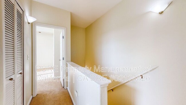 Building Photo - 950 Campoy St