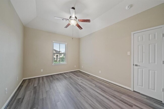 Building Photo - 5371 Blue Mountain Ln