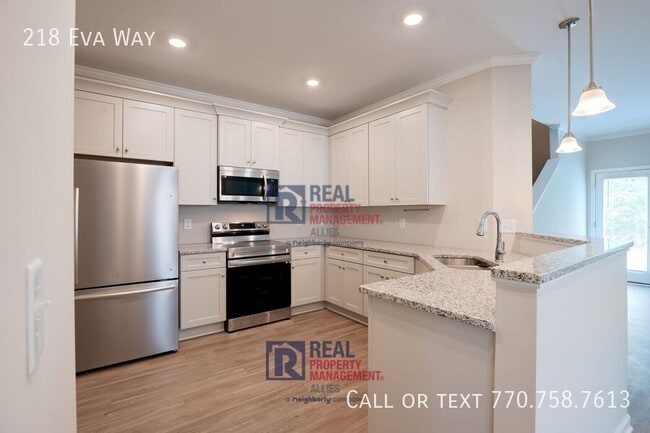 Building Photo - 218 Eva Wy