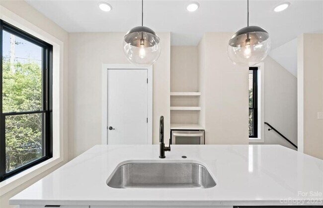 Building Photo - 4523 Radler Ct