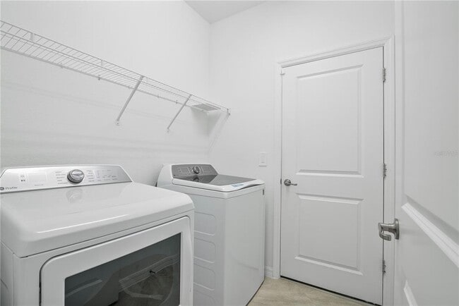 Building Photo - 17604 Fallen Br Wy