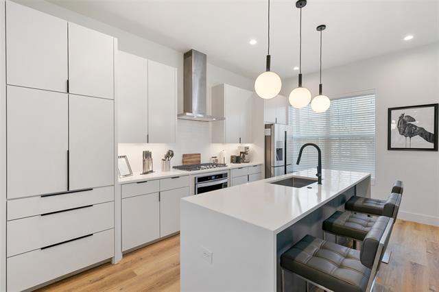 Building Photo - 2513 N Winnetka Ave