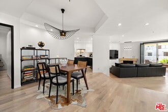 Building Photo - 245 Main St