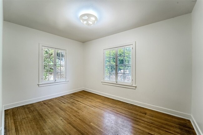 Building Photo - 5924 Graciosa Dr