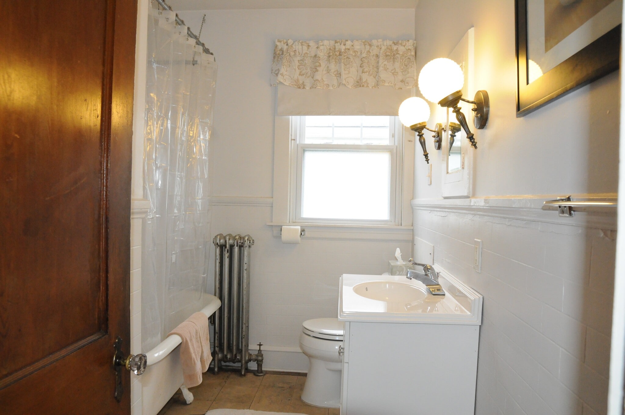 Building Photo - 54 Walley St