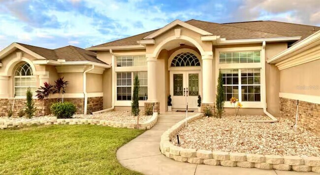 Building Photo - 8890 SW 57th Ct