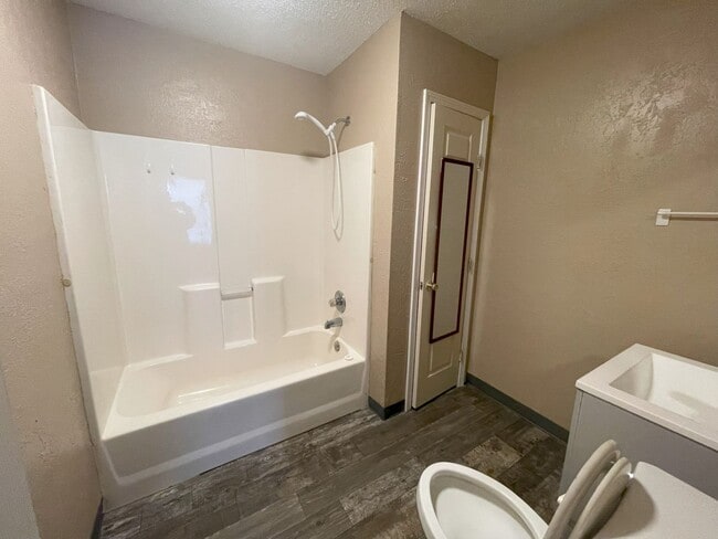 Building Photo - 442 Washington St